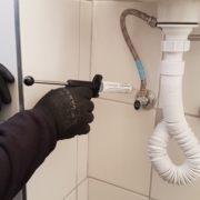 rovarirtás, csótányirtás, gélezés